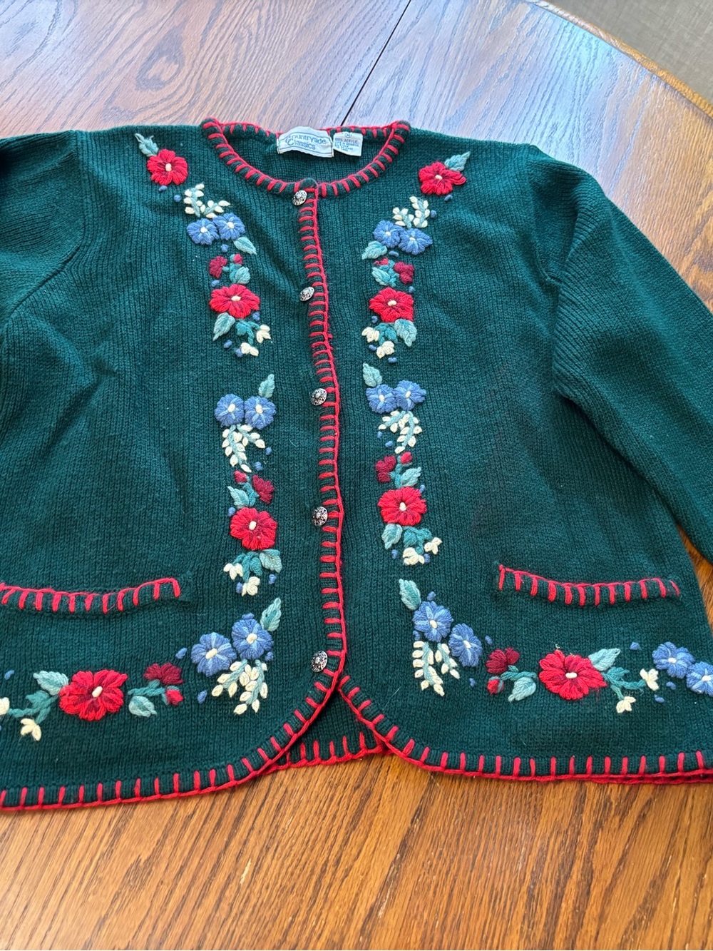 Vtg womens countryside classic embroidered floral cardigan sweater M cottagecore